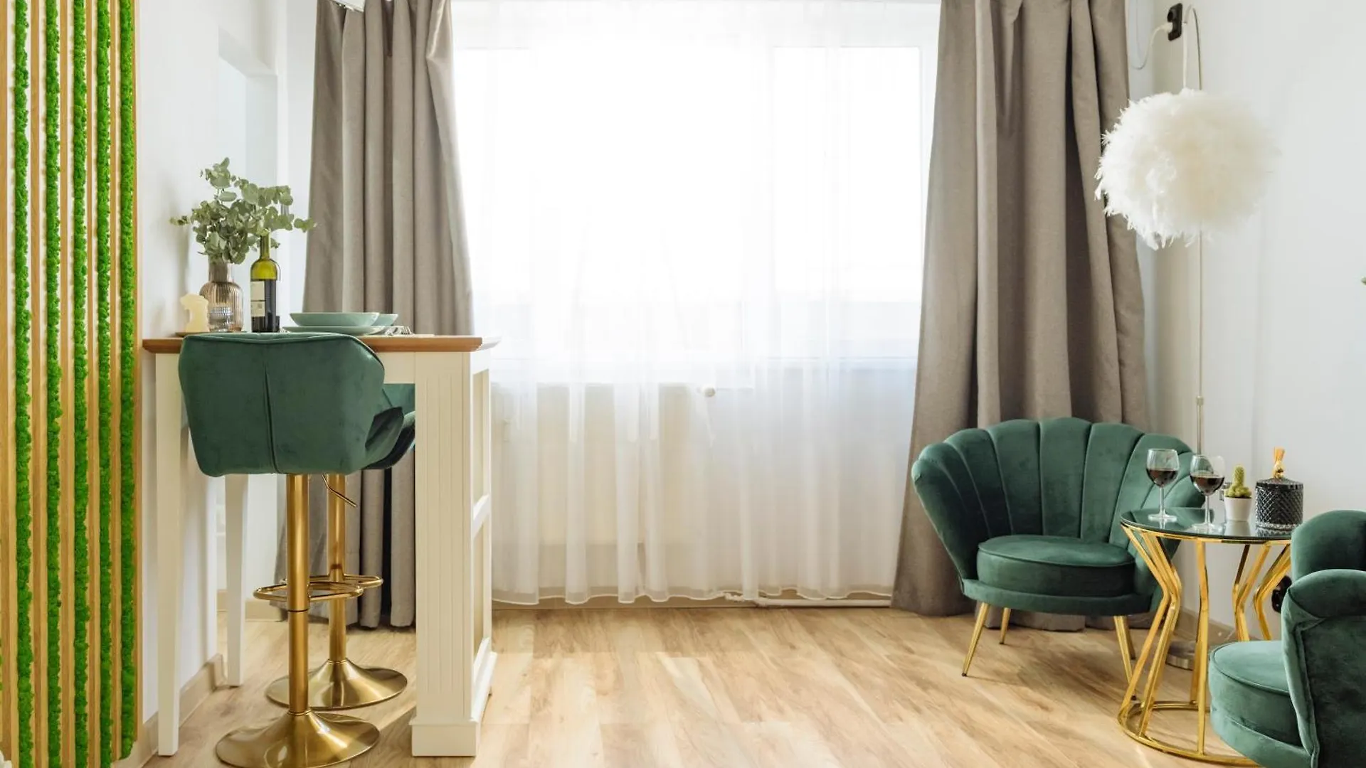 Sunset Rooftop Apartment Near Baba Novac Bucarest